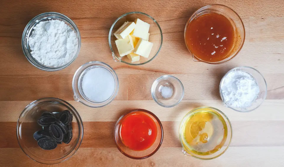 製作薩赫蛋糕的食材