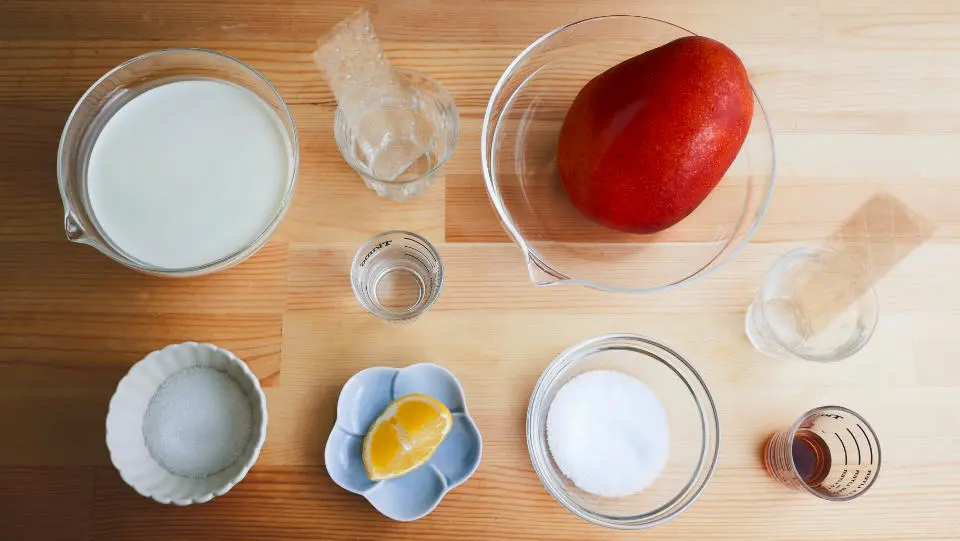 製作芒果奶酪所需的食材