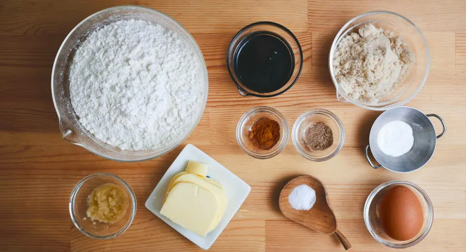 製作迷你薑餅屋所需的食材