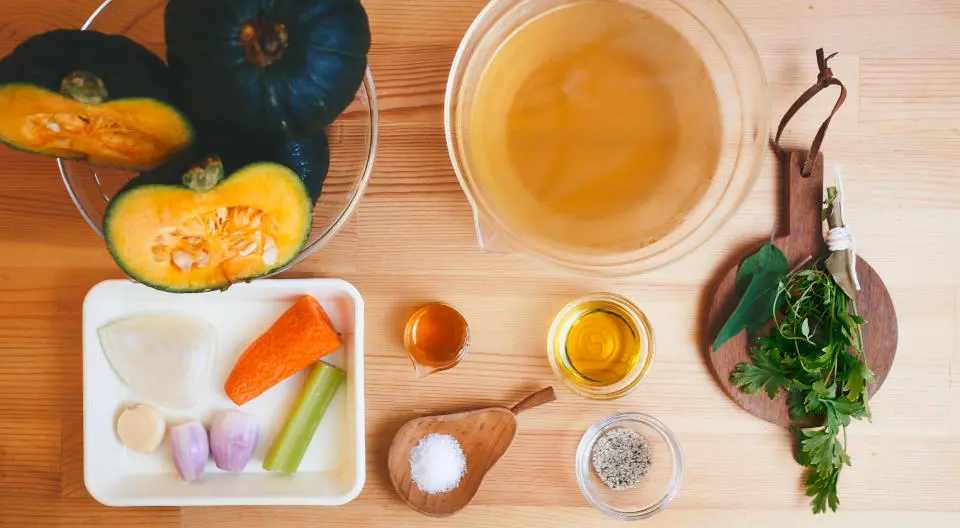 製作法式南瓜濃湯所需的食材